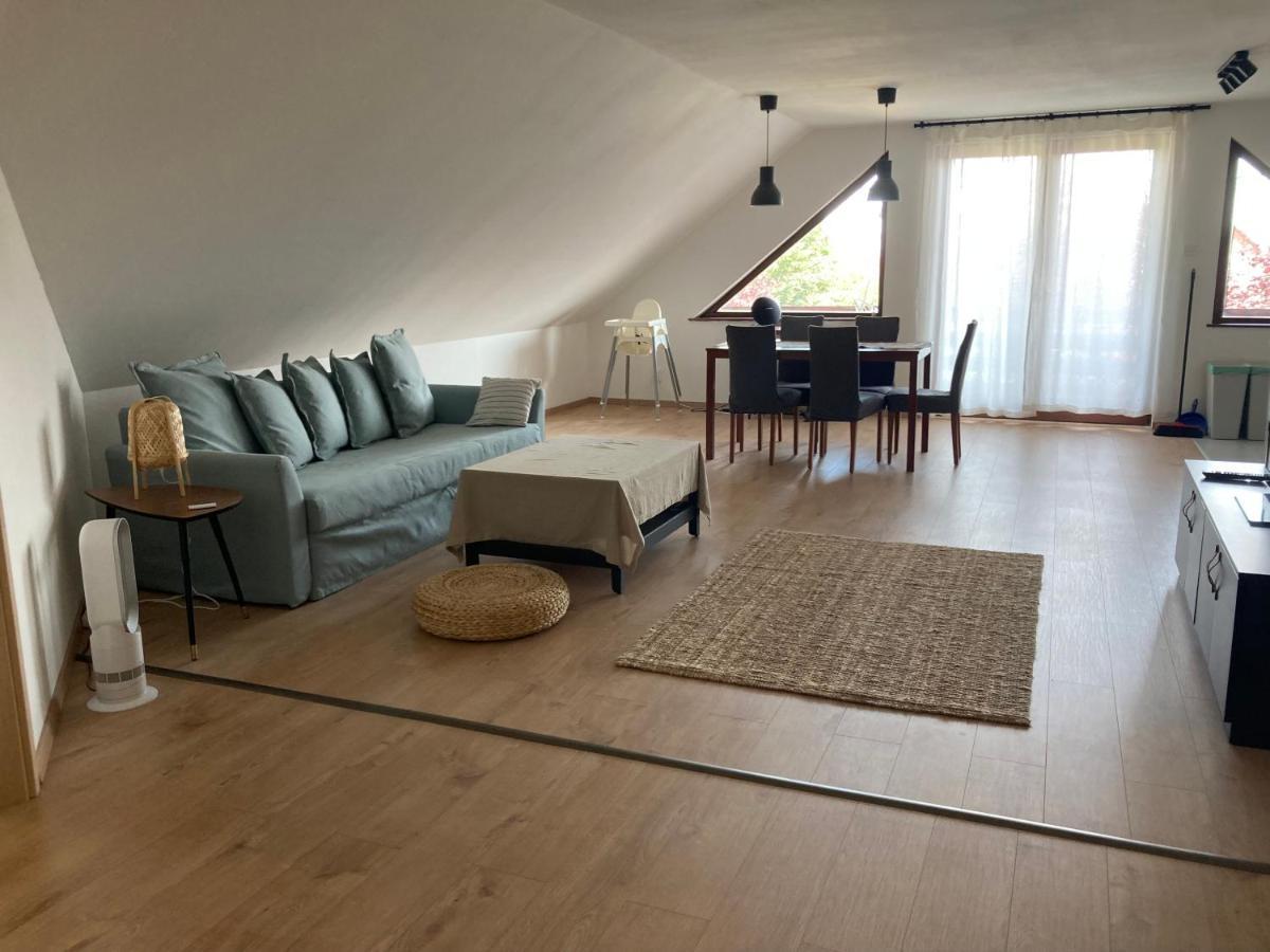 Karadi Apartman Zánka Екстериор снимка